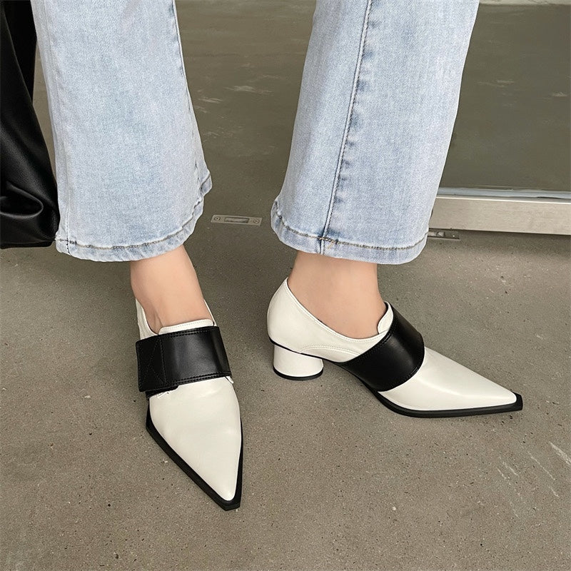 Pointed Toe in White