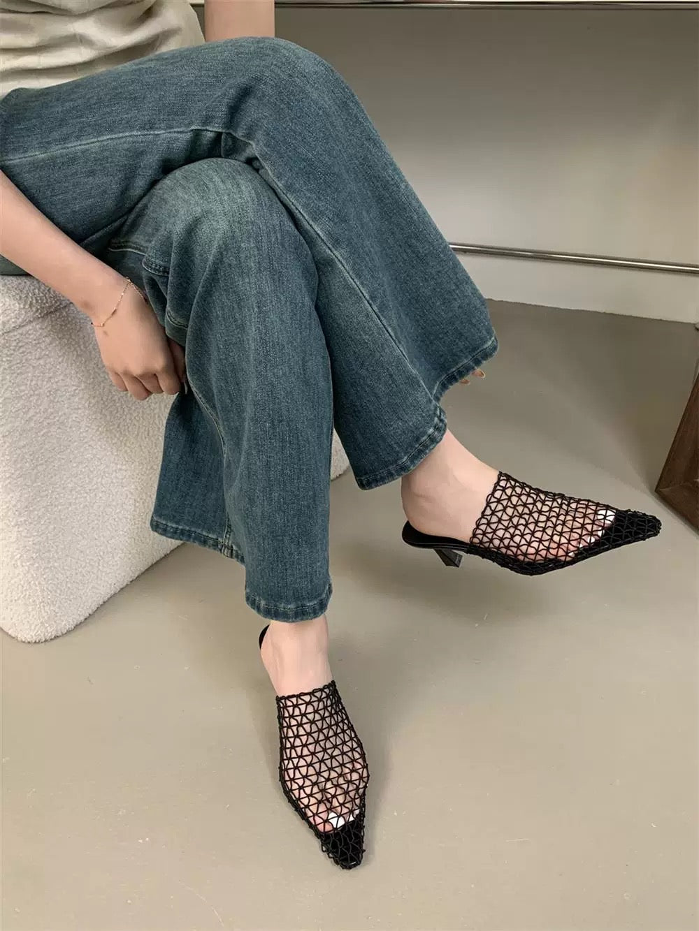 Mesh Pointed Mule
