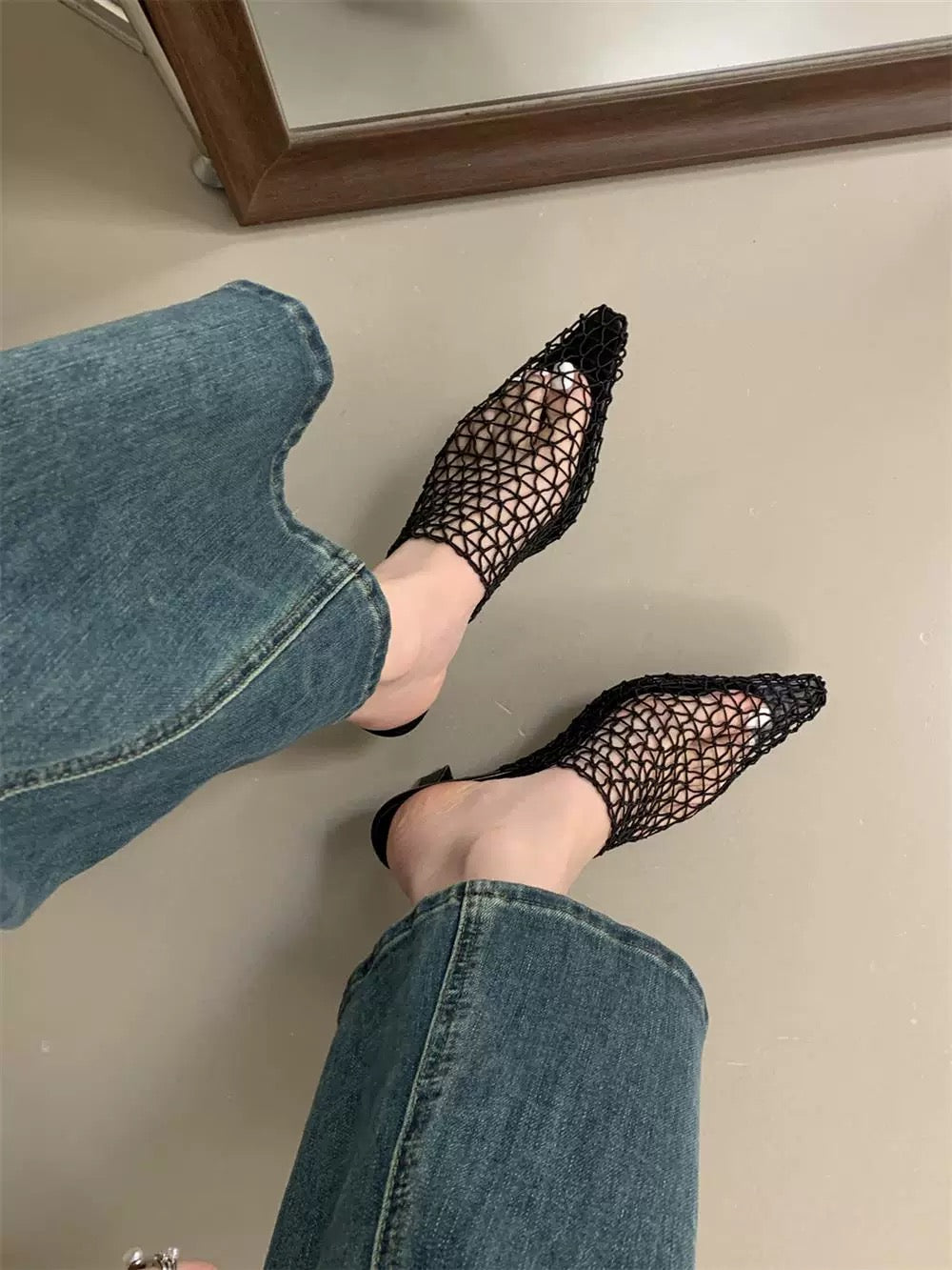 Mesh Pointed Mule