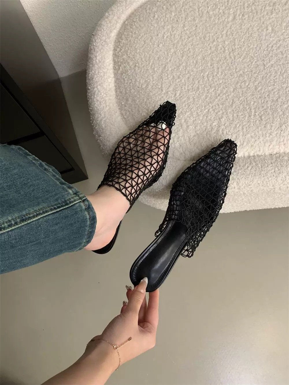 Mesh Pointed Mule